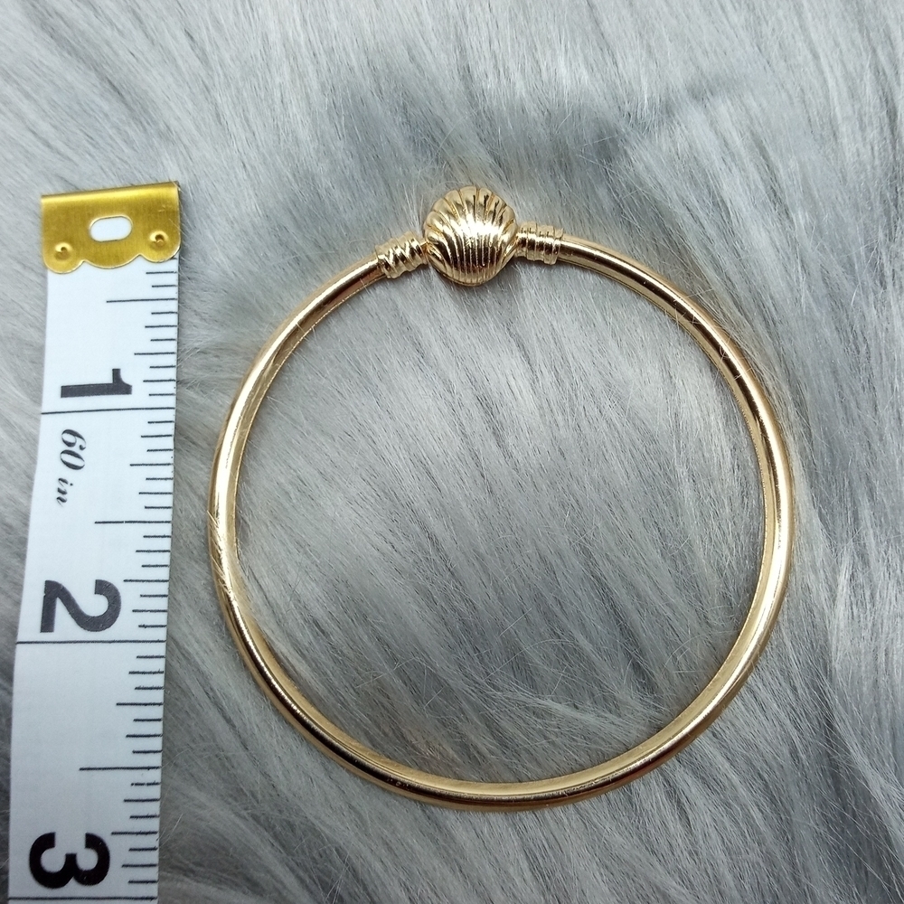 NEW Seashell Locket Bangle - Picture 10 of 11